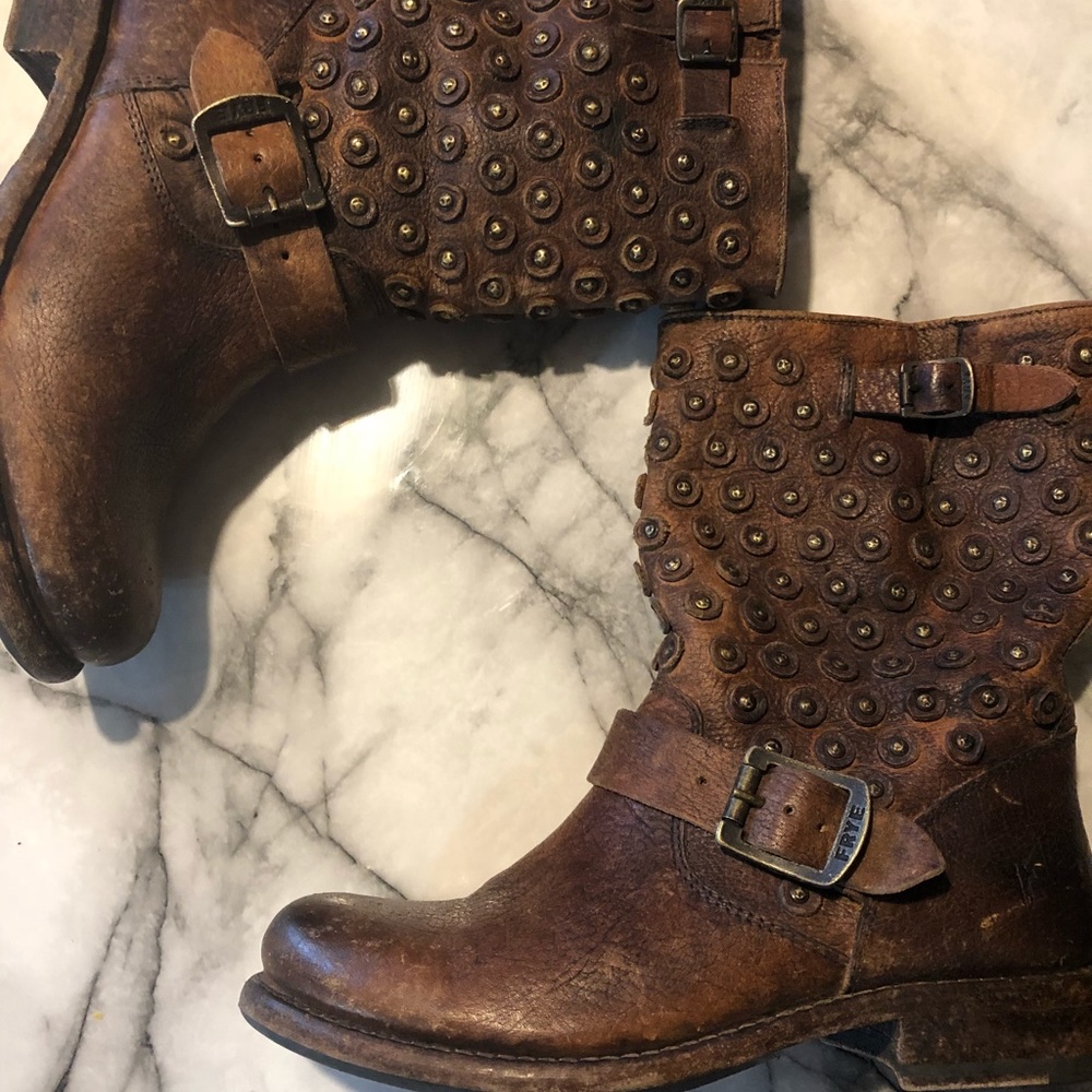 Frye Jenna Disk Boot